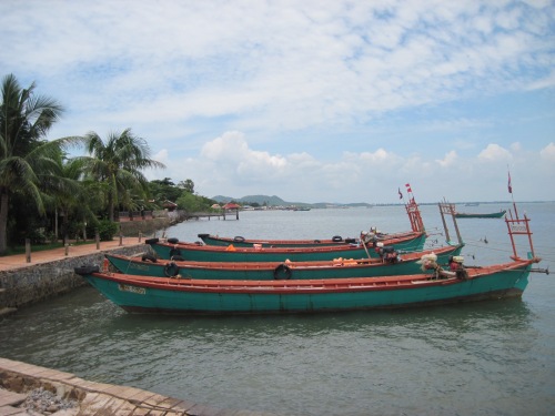 Boats to Rabbit Island